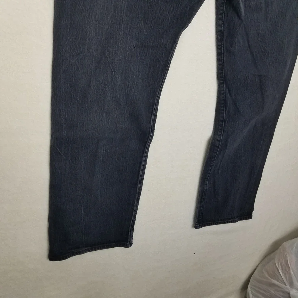 Levi's 501 size 38x32 Men's Black Denim Button Fly Straight‎ Leg Jeans